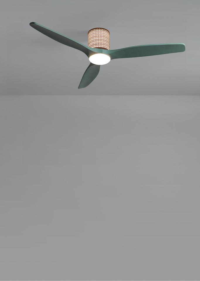 WIND CALM CUSTOM RATTAN - Wentylator sufitowy 40W cichy Ø132 cm z oświetleniem LED w korpusie i lampie, obraz z galerii 2
