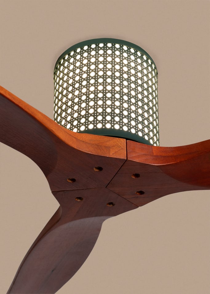 WIND CALM CUSTOM RATTAN - Wentylator sufitowy 40W cichy Ø132 cm z oświetleniem LED w korpusie i lampie, obraz z galerii 3