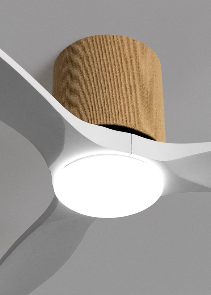 WIND CALM CUSTOM WOVEN - Cichy wentylator sufitowy 40W Ø132 cm wykonany w 100% z drewna z oświetleniem LED, obraz z galerii 3
