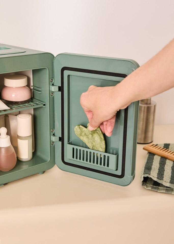 SKINCARE MINI FRIDGE - Mini lodówka na kosmetyki 4L z funkcją chłodzenia i grzania, obraz z galerii 3