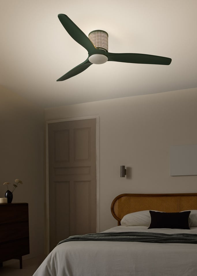 WIND CALM CUSTOM RATTAN - Wentylator sufitowy 40W cichy Ø132 cm z oświetleniem LED w korpusie i lampie, obraz z galerii 4