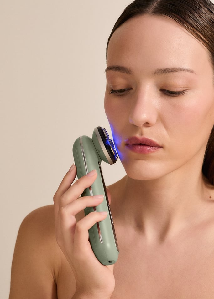 SKINCARE RF LIFT 5 in 1 - Urządzenie do twarzy 5 w 1 z radiofrekwencją, EMS, terapią LED i technologią jonową, obraz z galerii 3
