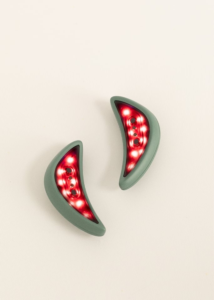 SKINCARE LED EYE PATCH 2 in 1 - Płatki pod oczy z EMS, terapią czerwonym światłem LED i etui ładującym, obraz z galerii 9