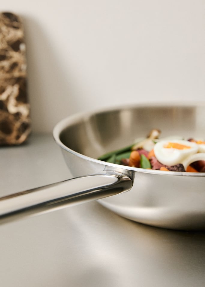 STEEL WOK - Wok ze stali nierdzewnej o konstrukcji trójwarstwowej z pokrywką, obraz z galerii 3