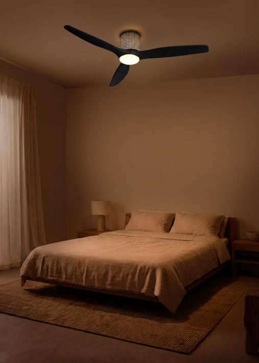 WIND CALM CUSTOM RATTAN - Ventilador de teto 40W silencioso Ø132 cm com luz LED no corpo e lâmpada