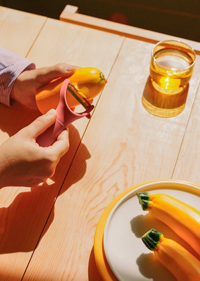 KITCHENWARE STUDIO - Descascador de frutas e legumes, imagem da galeria 3