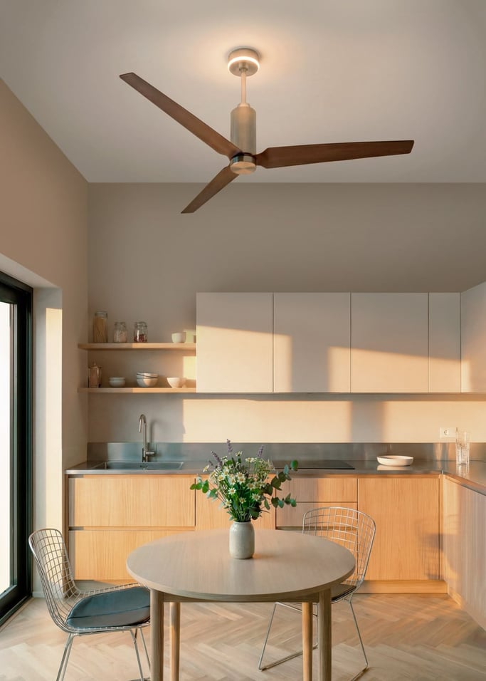 WIND FORMA - Ventoinha de teto silenciosa 45 W Ø152 cm com luz ambiente opcional, imagem da galeria 2