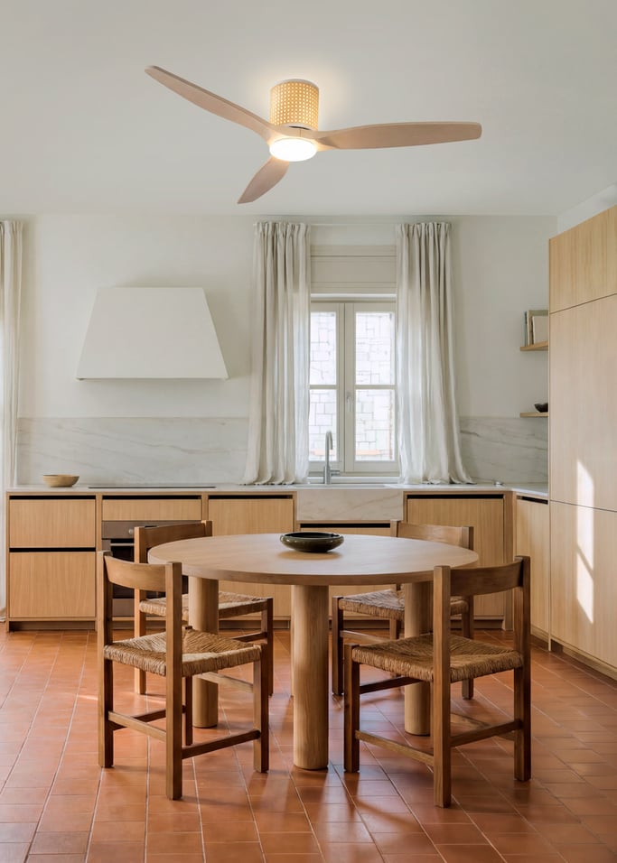 WIND CALM CUSTOM RATTAN - Ventilador de teto 40W silencioso Ø132 cm com luz LED no corpo e lâmpada, imagem da galeria 1