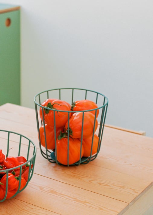 KITCHENWARE STUDIO - Wire baskets with non-slip base