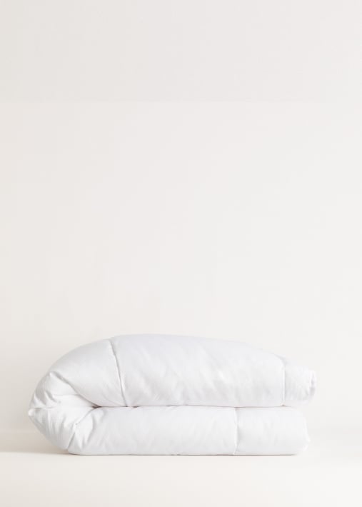 Anti-dust mite fiber duvet