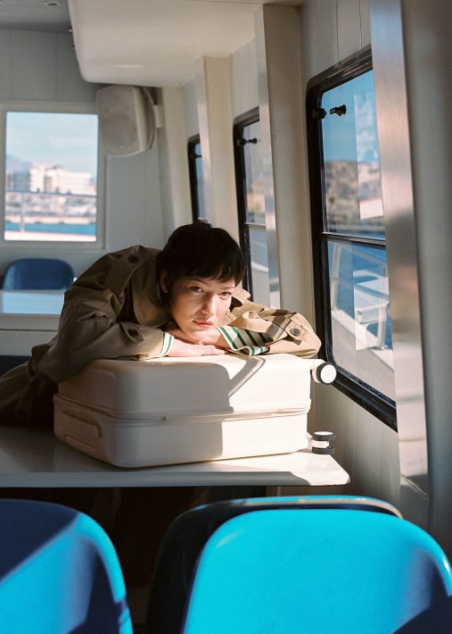 LUGGAGE STUDIO - Rigid polycarbonate suitcase with TSA lock and multidirectional wheels