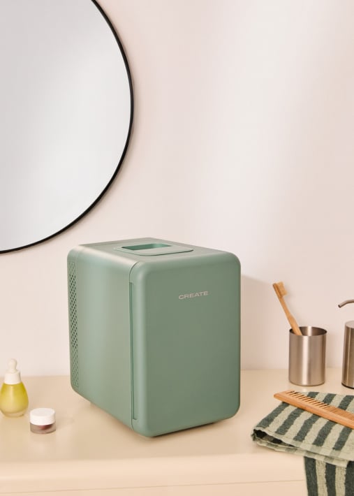SKINCARE MINI FRIDGE - 4L Mini Cosmetic Fridge with Cooling and Heating Function