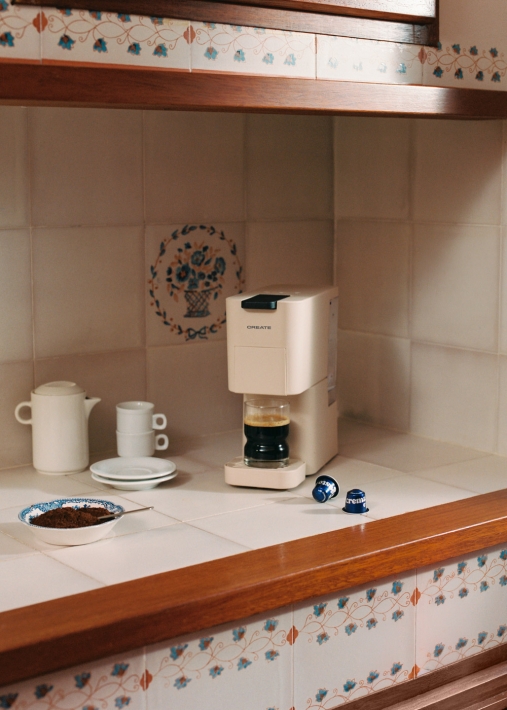 THERA STUDIO - Multi-capsule espresso machine and ground coffee
