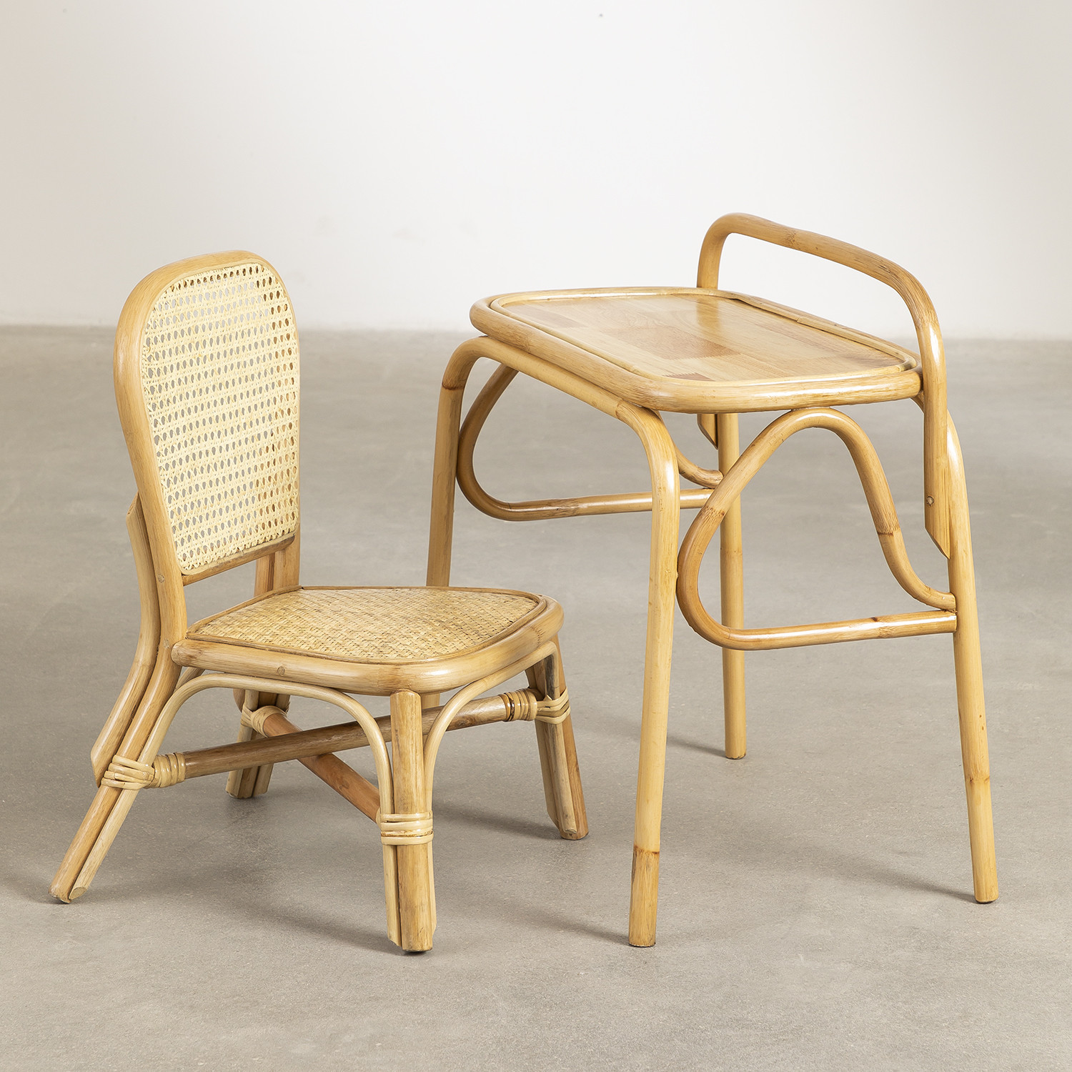 childrens rattan table and chairs