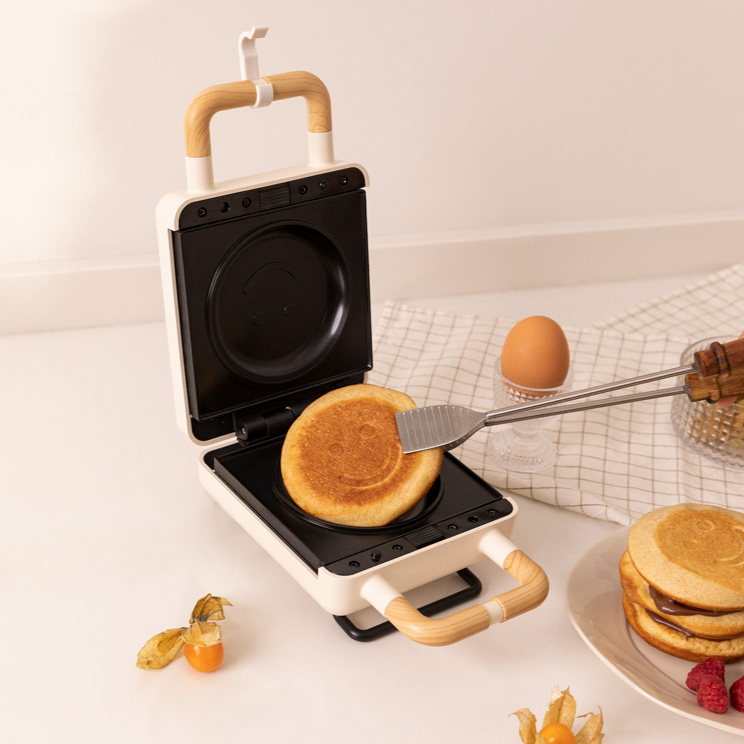 2 in 1 sandwich and waffle maker