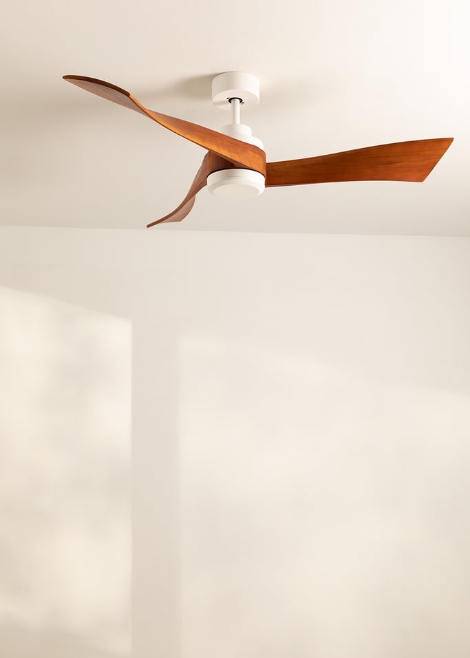 WIND CURVE - Silent 40W ceiling fan Ø132 cm, gallery image 1
