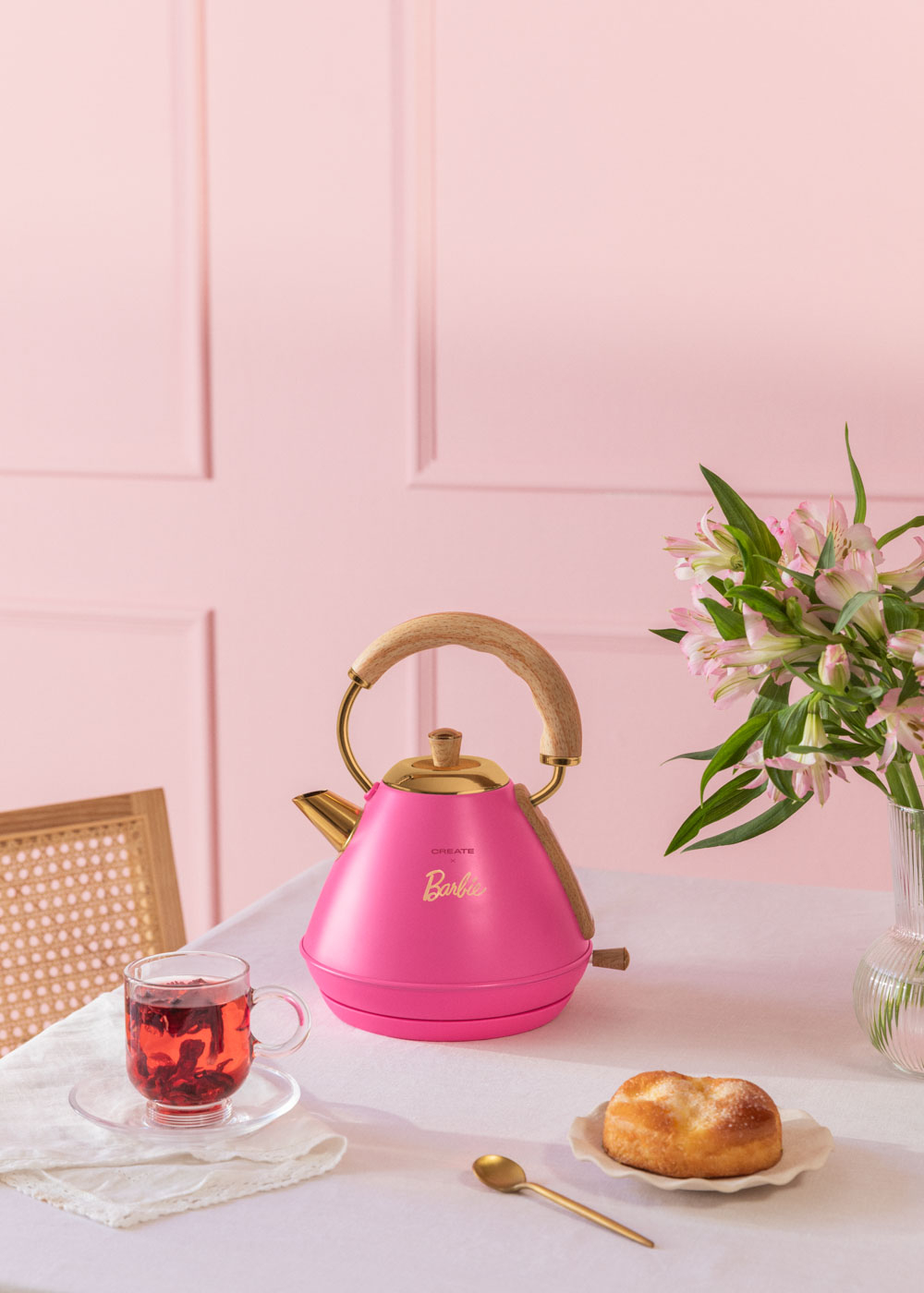 Pink best sale electric kettles