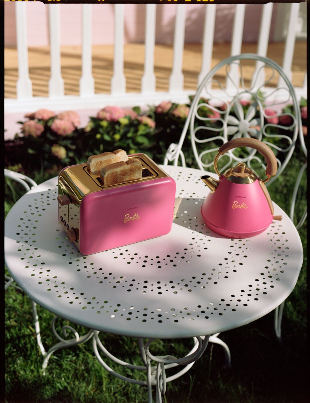 Pink kettle toaster sale