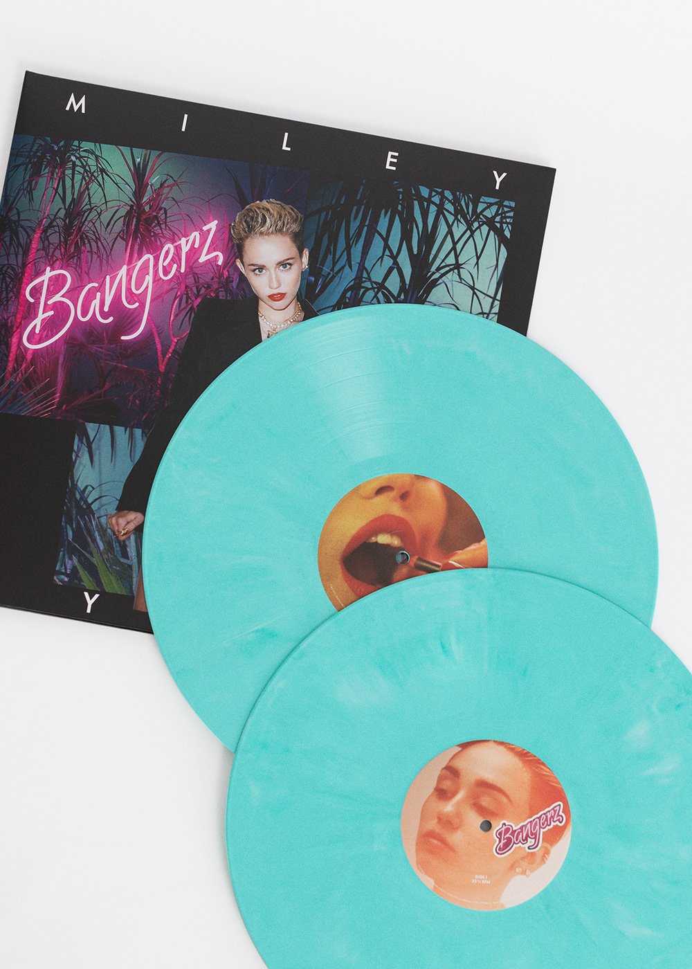 Miley Cyrus top Bangerz Vinyl