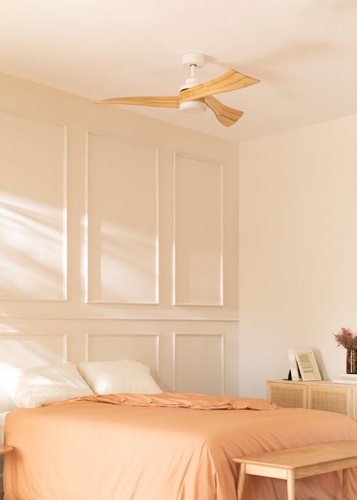 Buy WIND CURVE - Silent 40W ceiling fan Ø132 cm with 15W LED light