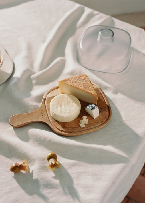 Buy KITCHENWARE ESSENTIALS - Acacia wood cheese plate