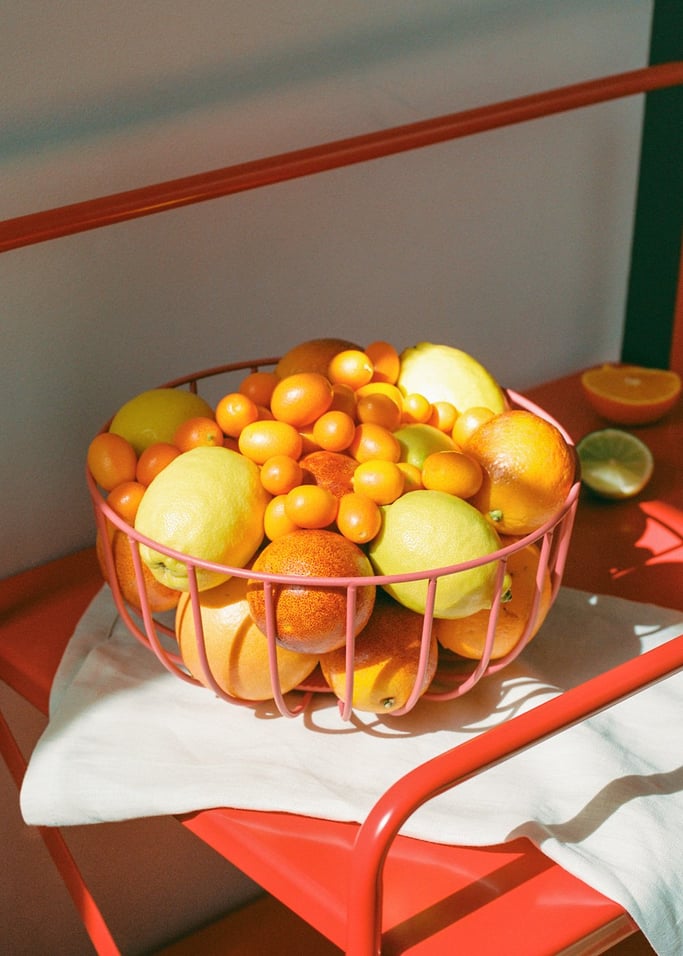 KITCHENWARE STUDIO - Wire baskets with non-slip base, gallery image 1