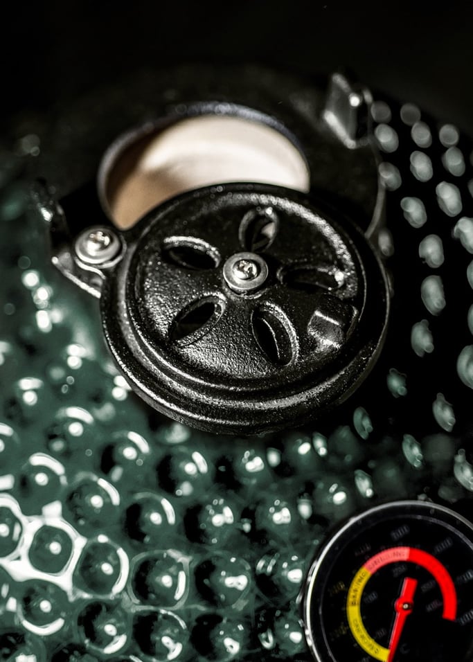 BBQ KAMADO - Ceramic smoker barbecue grill, gallery image 9