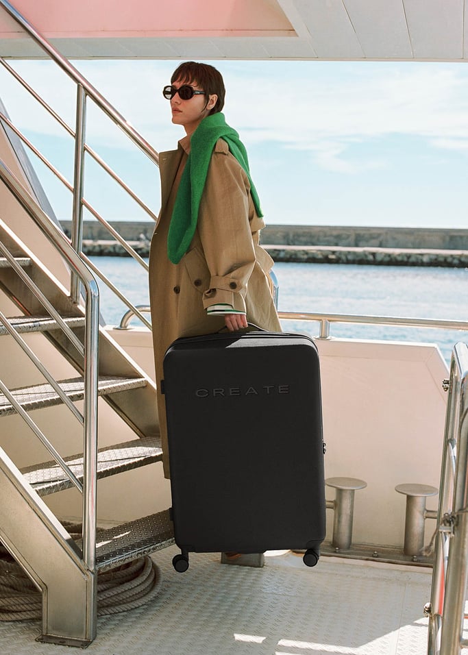 LUGGAGE STUDIO - Rigid polycarbonate suitcase with TSA lock and multidirectional wheels, gallery image 1