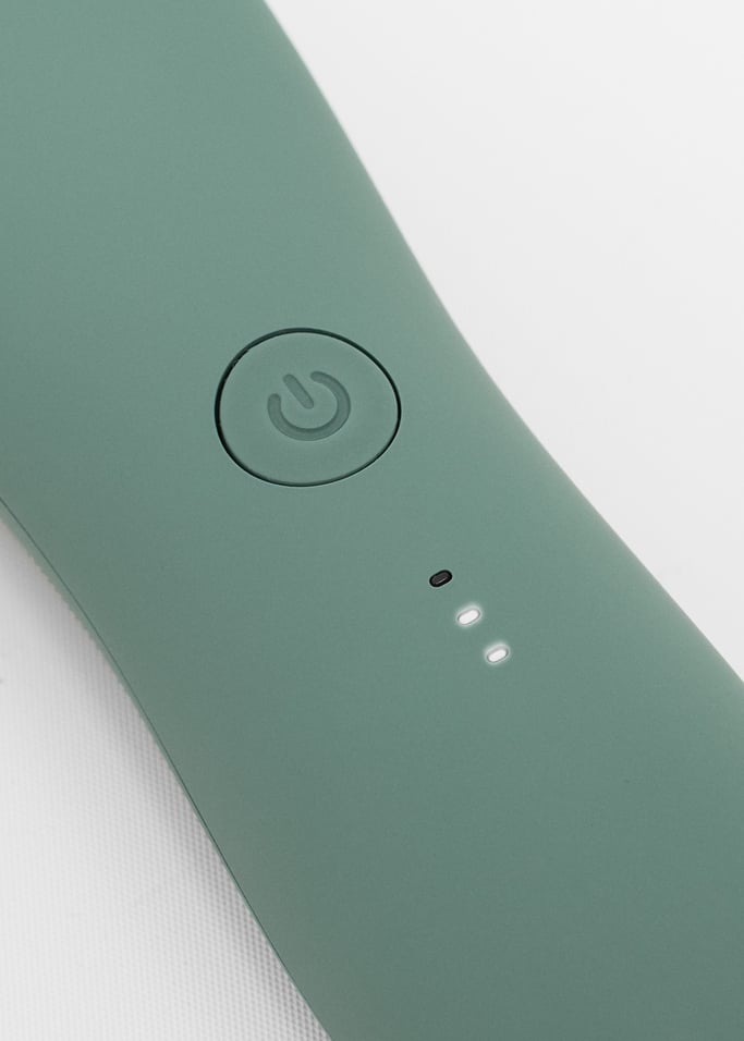 BARBER STUDIO - Waterproof cordless trimmer and shaver for face and body, gallery image 10