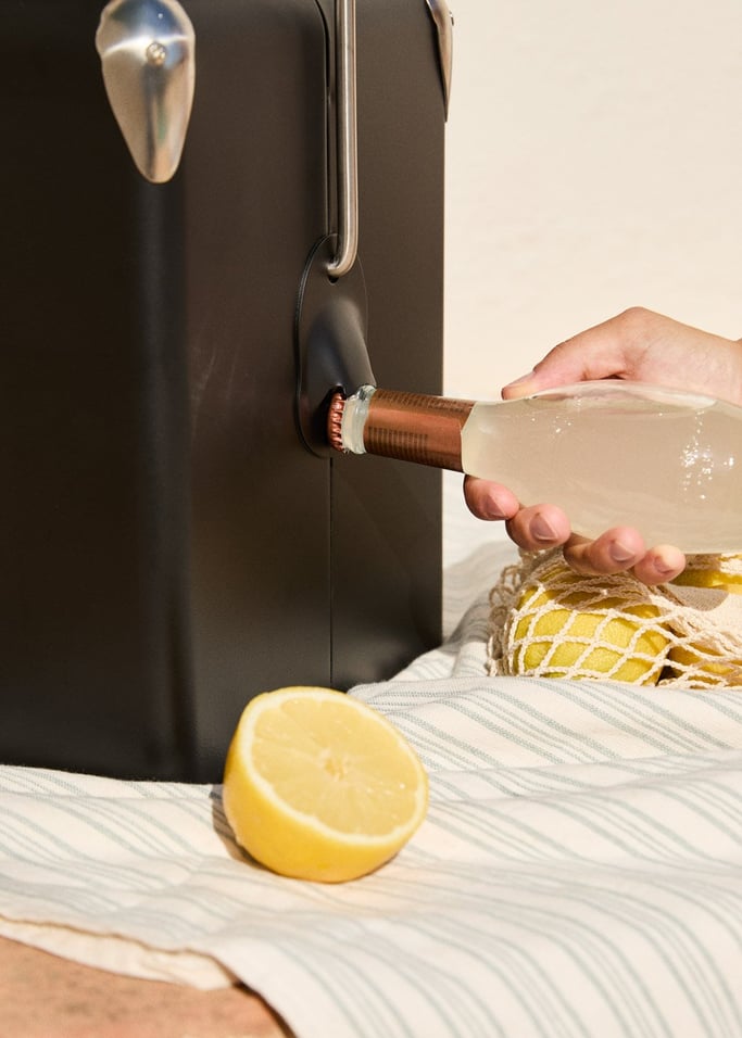 COOLER RETRO - 13L Thermal Portable Cooler with Bottle Opener, gallery image 6