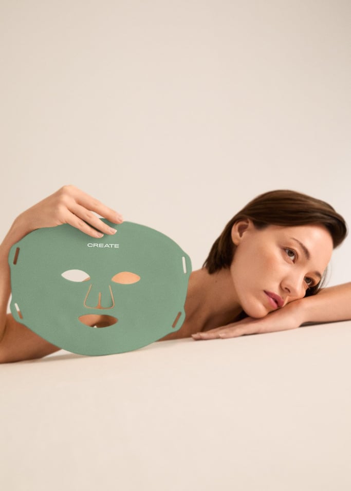 SKINCARE LED MASK 8 in 1 - 8-in-1 LED Treatment Mask, gallery image 2