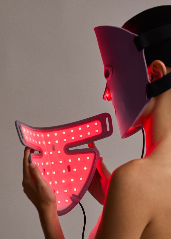 SKINCARE LED MASK 8 in 1 - 8-in-1 LED Treatment Mask, gallery image 1