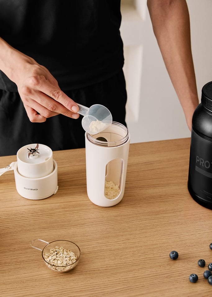 MOI STUDIO MOVE - Cordless blender shaker cup for athletes, gallery image 2