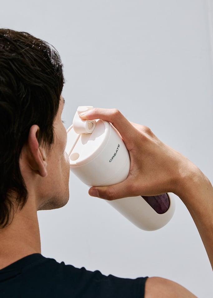 MOI STUDIO MOVE - Cordless blender shaker cup for athletes, gallery image 3