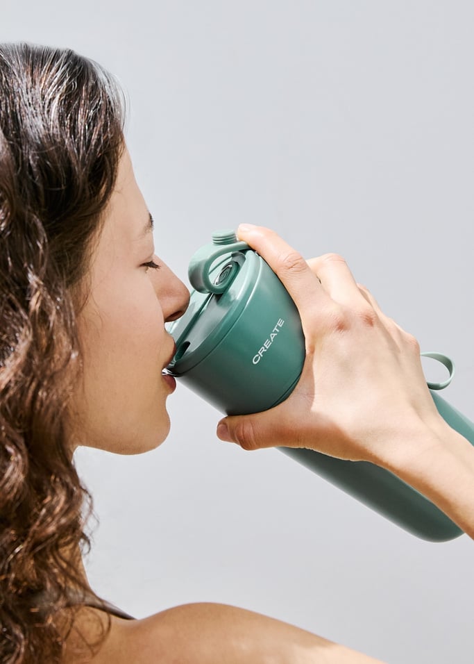 MOI STUDIO MOVE - Cordless blender shaker cup for athletes, gallery image 3