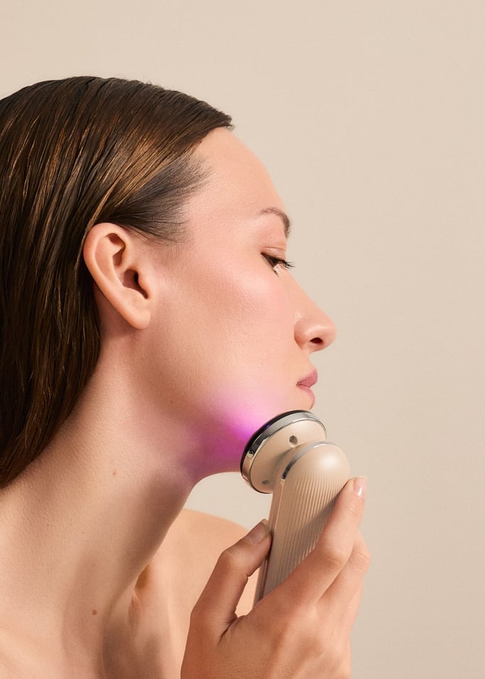 SKINCARE RF LIFT 5 in 1 - 5-in-1 Facial Radiofrequency Device with EMS, LED Light Therapy and Ionic Technology, gallery image 5