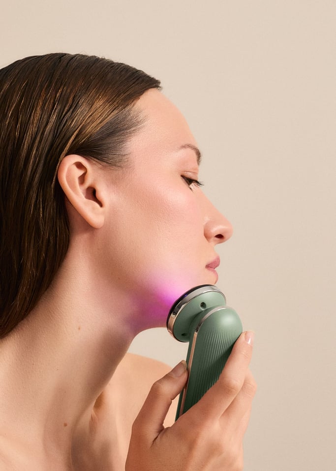 SKINCARE RF LIFT 5 in 1 - 5-in-1 Facial Radiofrequency Device with EMS, LED Light Therapy and Ionic Technology, gallery image 5