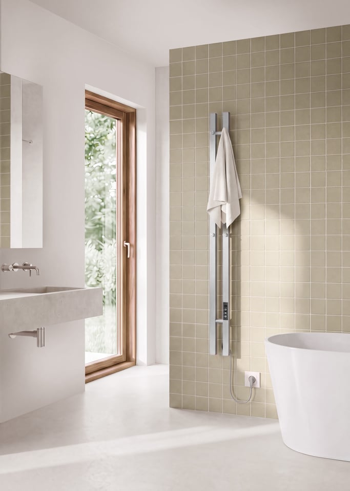 WARM TOWEL TUBE FLAT - 80W Bar-Style Electric Towel Warmer, gallery image 1